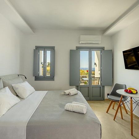 Nastram Suites Oia Ngoại thất bức ảnh