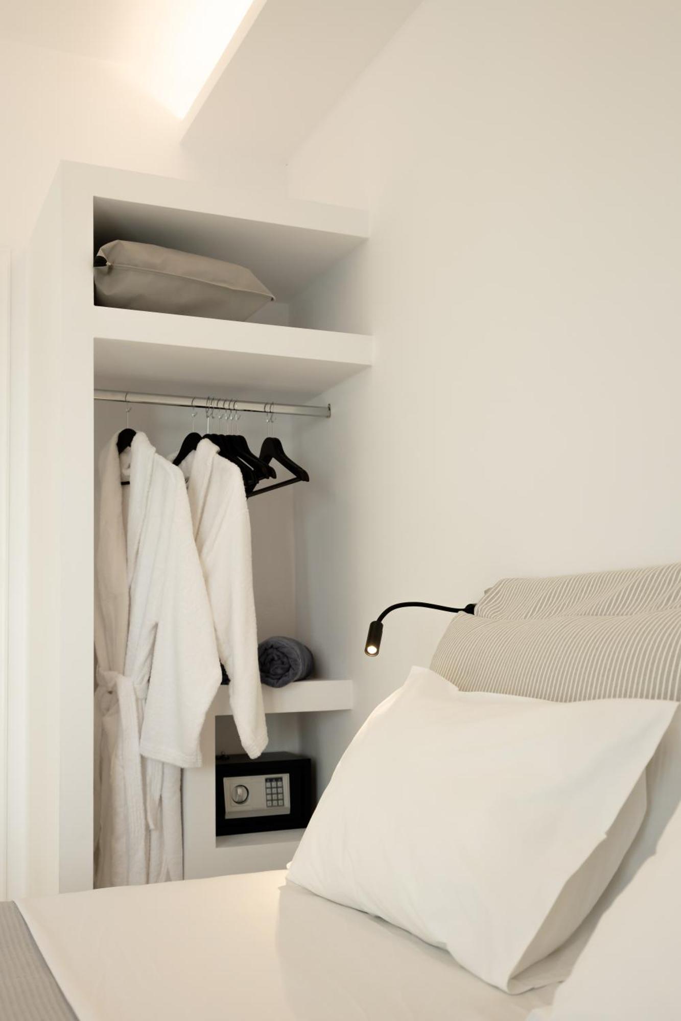 Nastram Suites Oia Ngoại thất bức ảnh