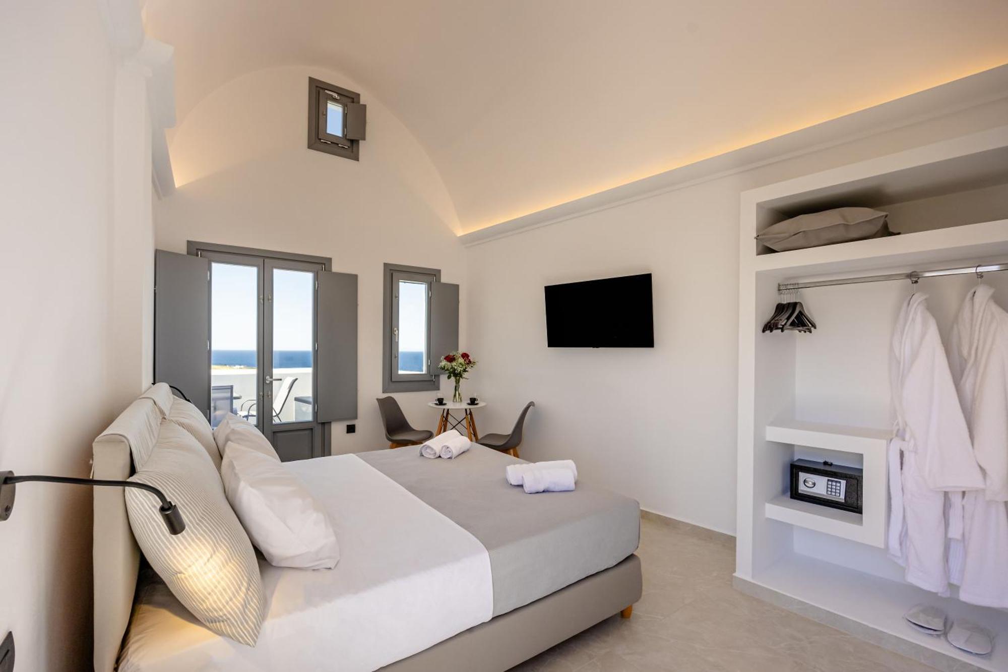 Nastram Suites Oia Ngoại thất bức ảnh