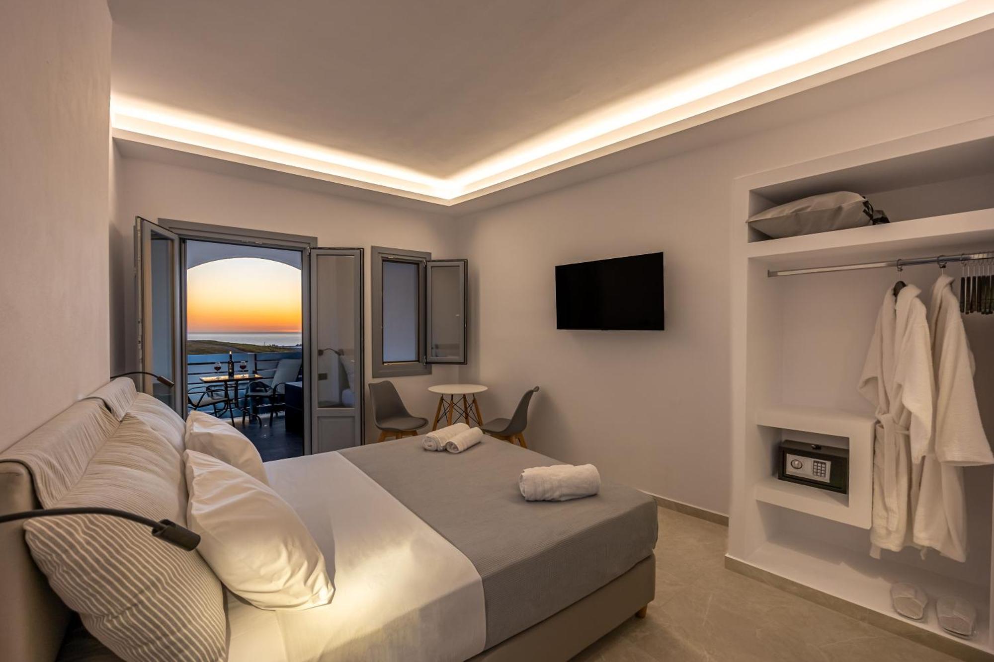 Nastram Suites Oia Ngoại thất bức ảnh